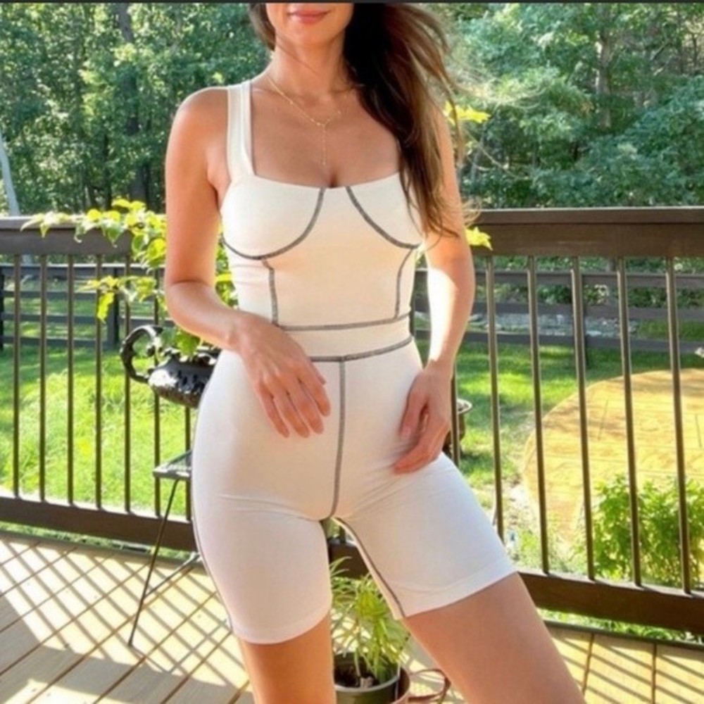 WeWoreWhat Corset Bodysuit Ivory With Black Contrast Stitch Women’s Size Medium